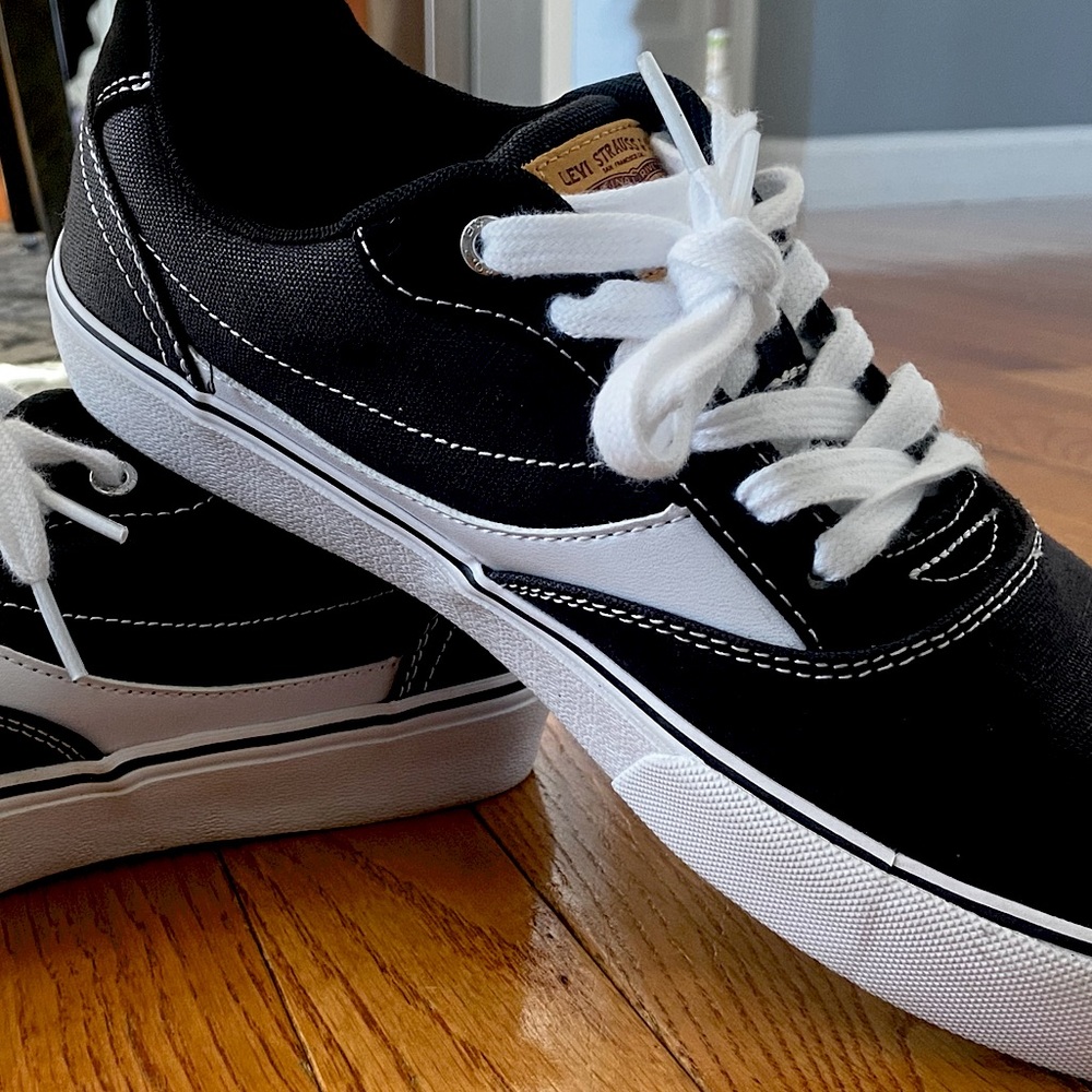 levi’s dress shoes